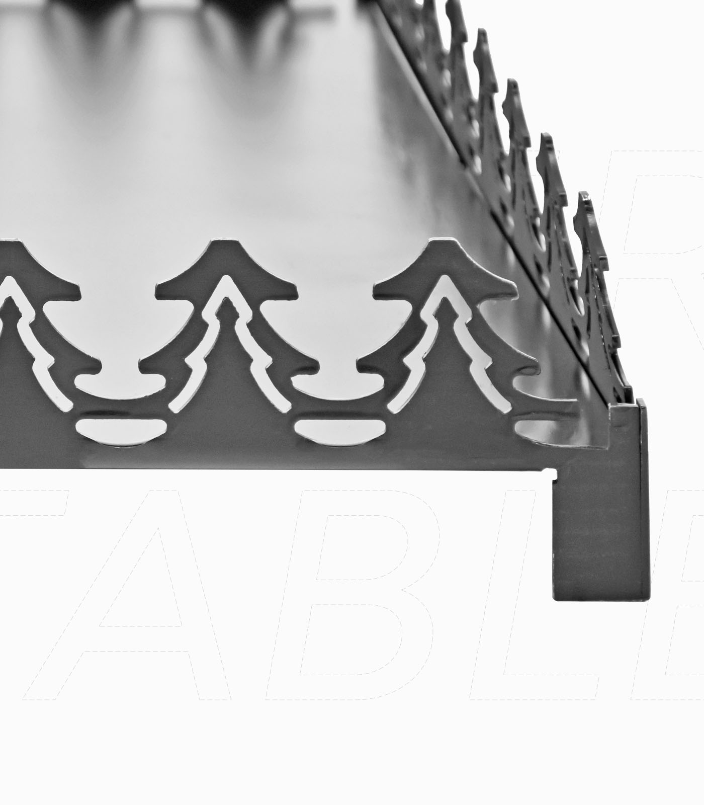 lower-table-A000046C-2